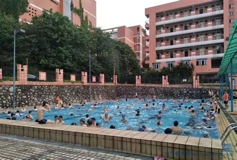 广西科技师范学院有游泳馆吗